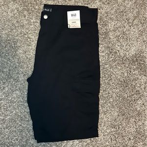 Black men’s cargo shorts brand new with tags